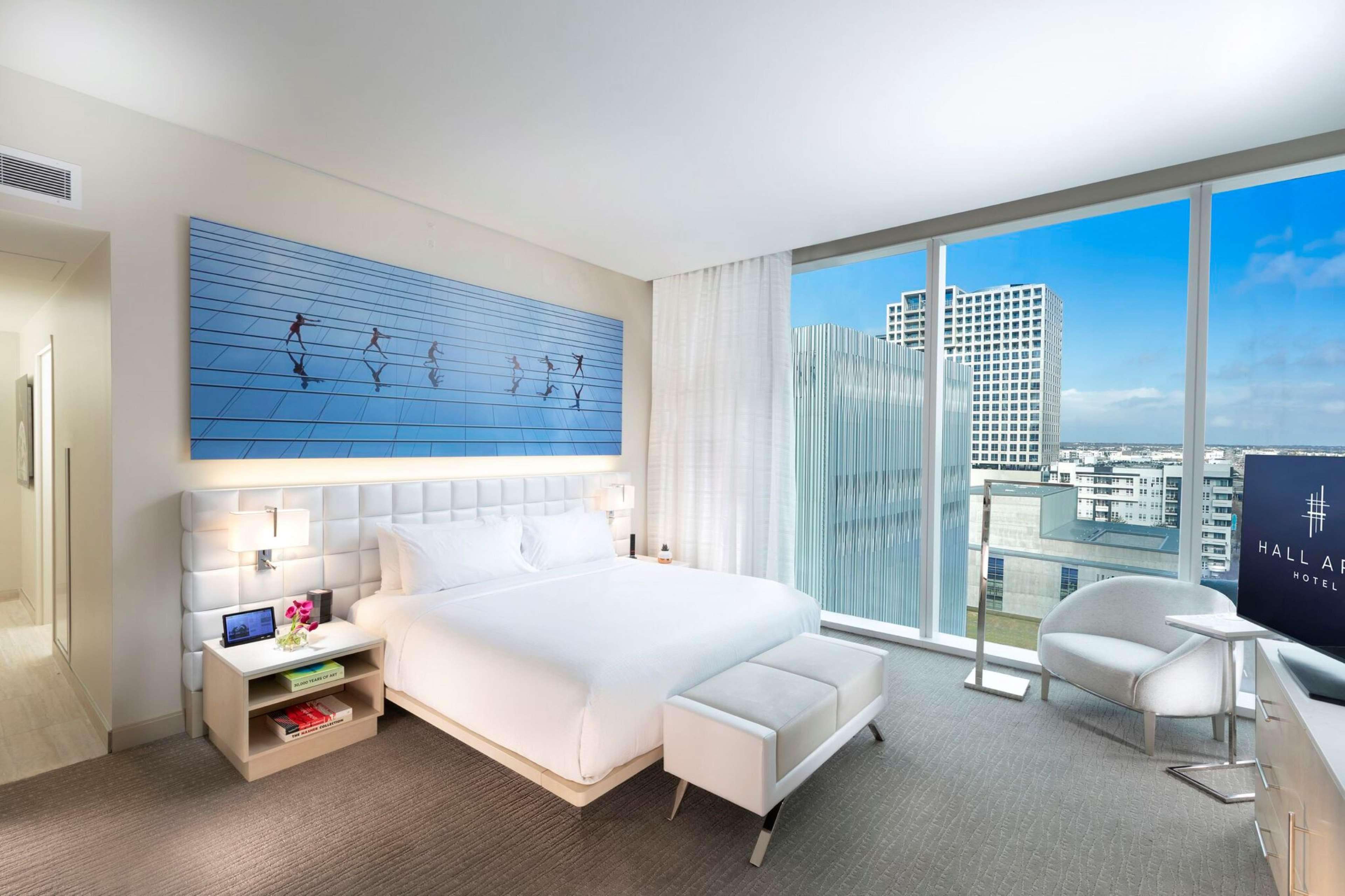 Hall Arts Hotel Dallas, Curio Collection By Hilton المظهر الخارجي الصورة