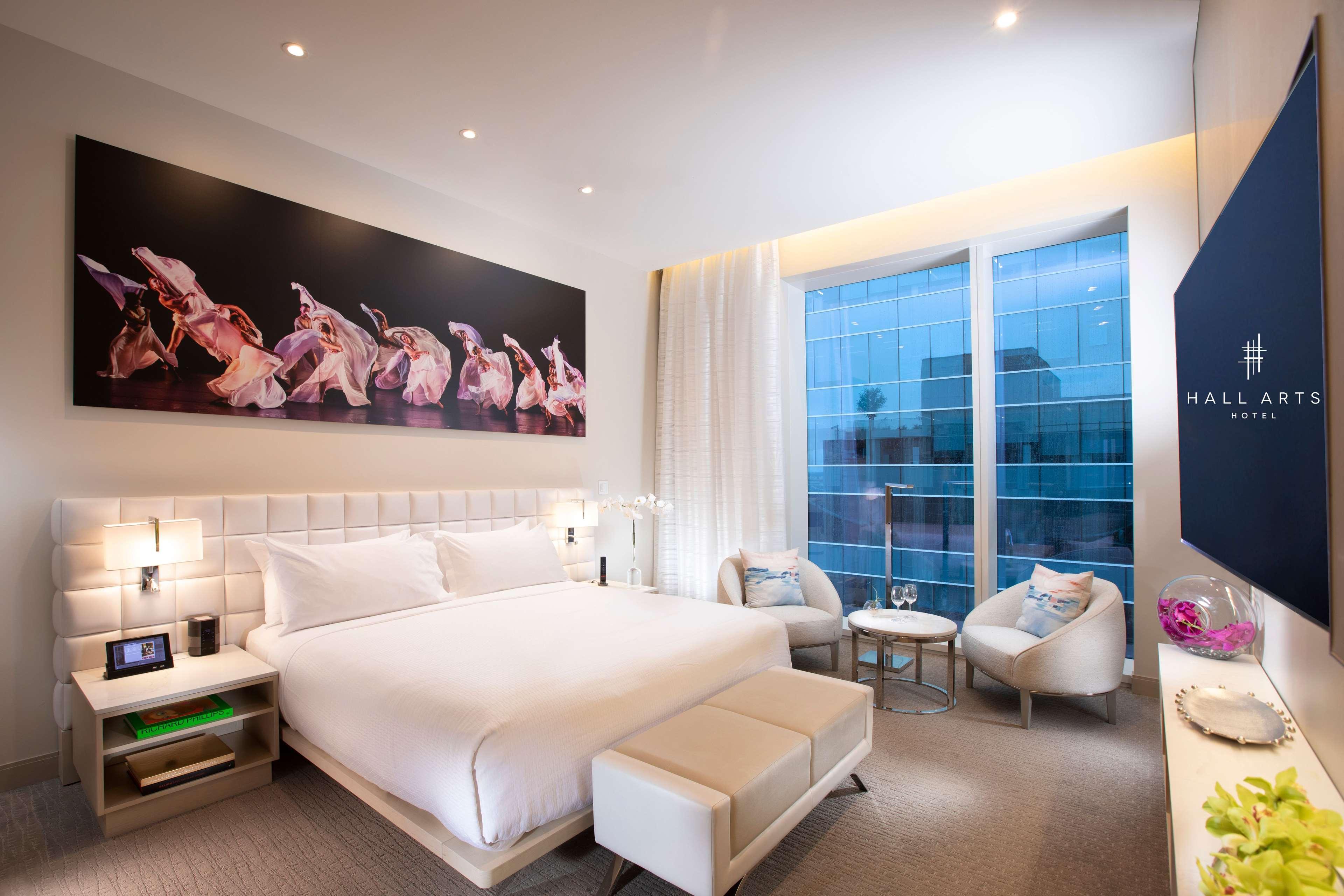 Hall Arts Hotel Dallas, Curio Collection By Hilton المظهر الخارجي الصورة