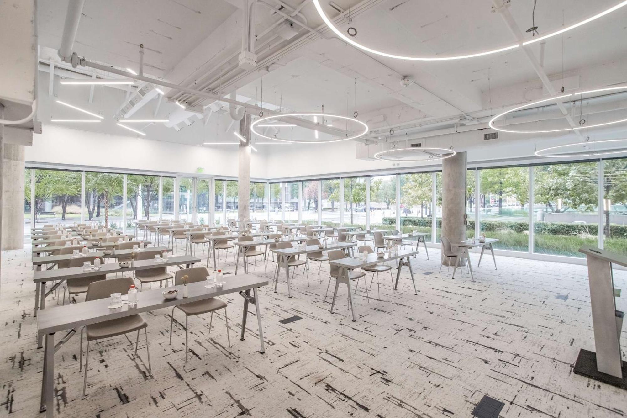 Hall Arts Hotel Dallas, Curio Collection By Hilton المظهر الخارجي الصورة
