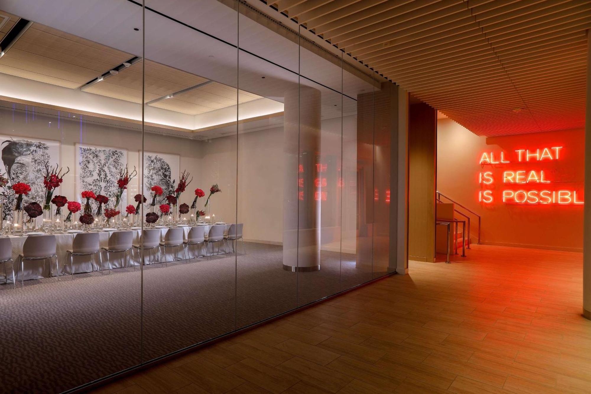 Hall Arts Hotel Dallas, Curio Collection By Hilton المظهر الخارجي الصورة