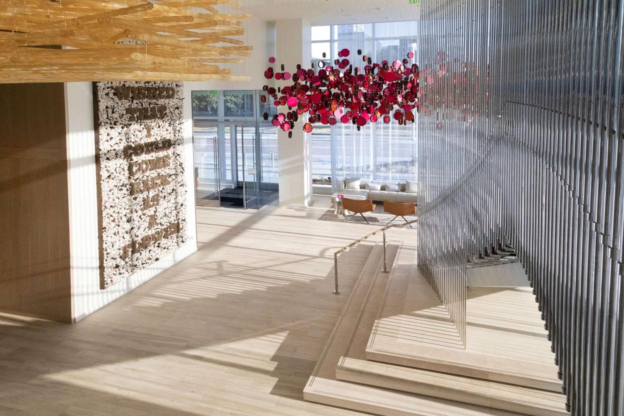 Hall Arts Hotel Dallas, Curio Collection By Hilton المظهر الخارجي الصورة