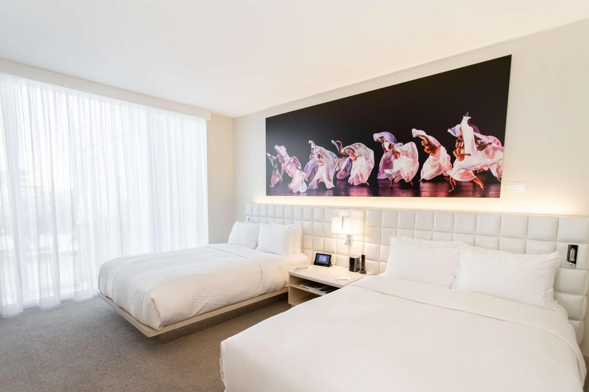 Hall Arts Hotel Dallas, Curio Collection By Hilton المظهر الخارجي الصورة